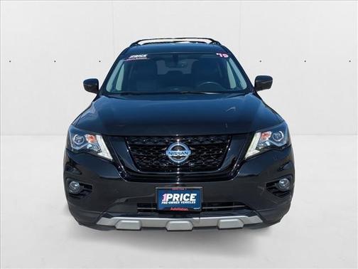 2019 Nissan Pathfinder SL