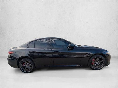 2017 Alfa Romeo Giulia Ti