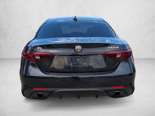 2017 Alfa Romeo Giulia Ti