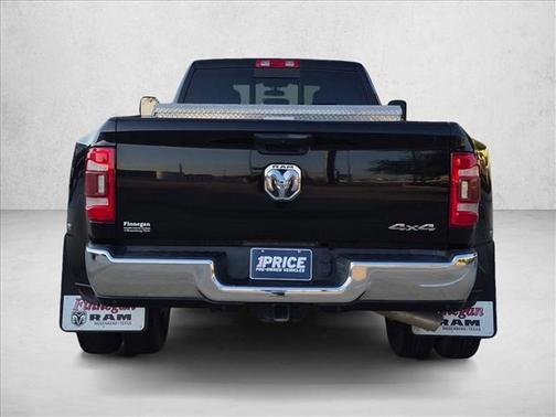 Diamond Black Crystal Pearlcoat 2020 RAM 3500 Tradesman Crew Cab 4x4 8' Box