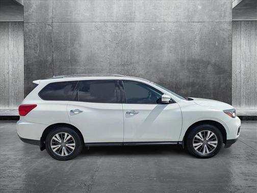 2020 Nissan Pathfinder S 2WD