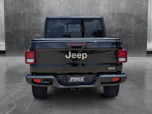 2022 Jeep Gladiator Overland