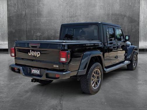 2022 Jeep Gladiator Overland