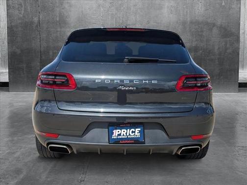 2017 Porsche Macan Base