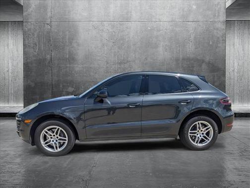 2017 Porsche Macan Base