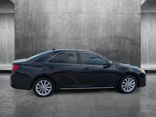 2014 Toyota Camry Hybrid XLE