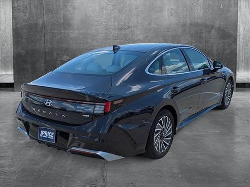 2024 Hyundai SONATA Hybrid SE