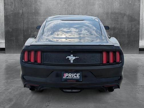 2015 Ford Mustang V6