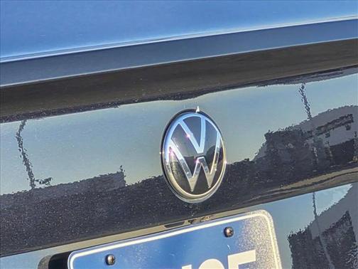 Deep Black Pearl 2024 Volkswagen Jetta 1.5T S
