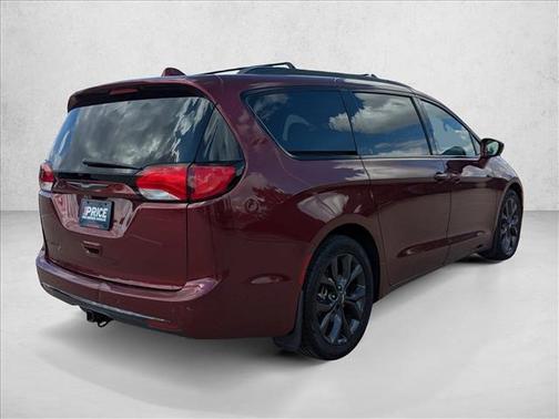 2018 Chrysler Pacifica Touring Plus