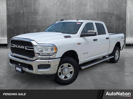 2020 RAM 2500 Tradesman Crew Cab 4X4 6'4' Box