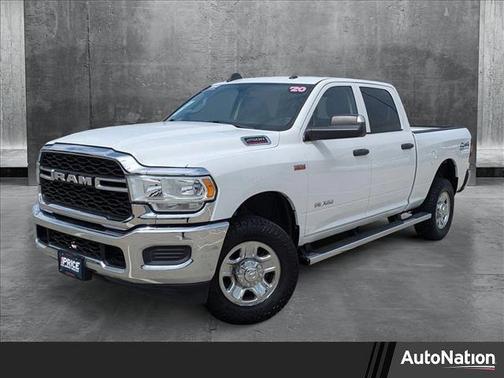 2020 RAM 2500 Tradesman Crew Cab 4X4 6'4' Box