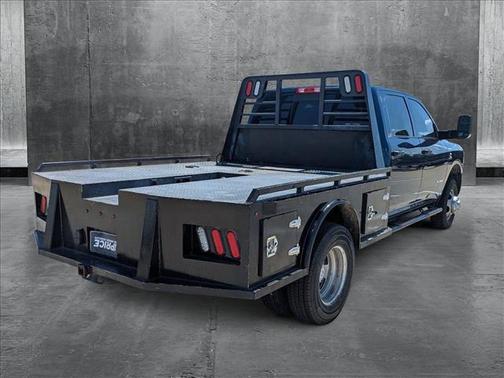 2022 RAM 3500 Tradesman Crew Cab 4x4 8' Box