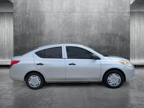 2012 Nissan Versa 1.6 S