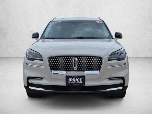 Ceramic Pearl Metallic Tri-Coat 2024 Lincoln Aviator Premiere