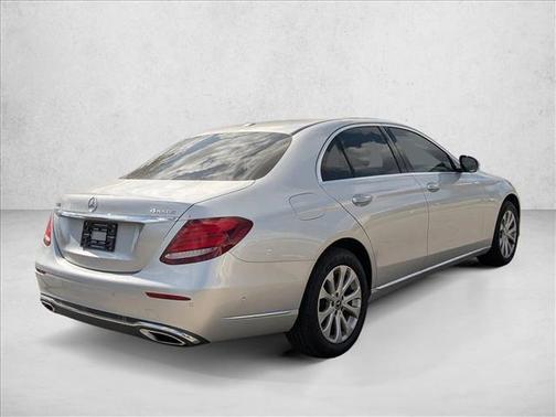 2017 Mercedes-Benz E-Class 4MATIC
