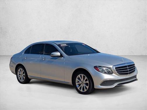 2017 Mercedes-Benz E-Class 4MATIC
