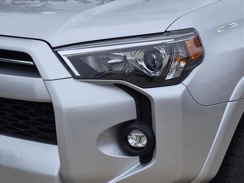 Classic Silver Metallic 2024 Toyota 4Runner SR5 Premium