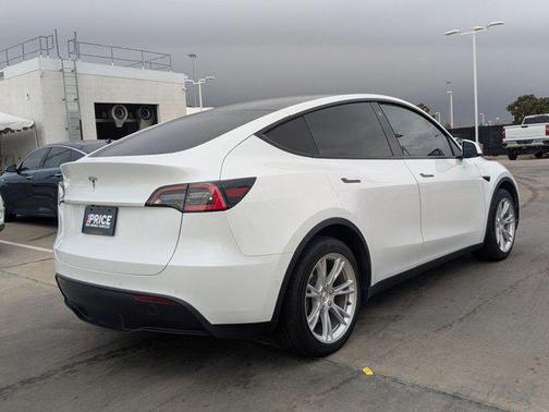 2021 Tesla Model Y Long Range Dual Motor All-Wheel Drive