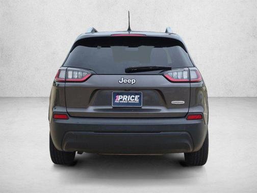 Granite Crystal Metallic Clearcoat 2019 Jeep Cherokee Latitude Plus