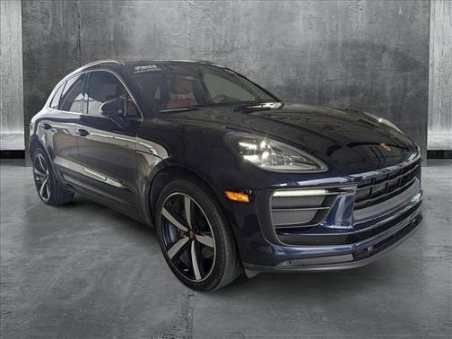 2022 Porsche Macan Base