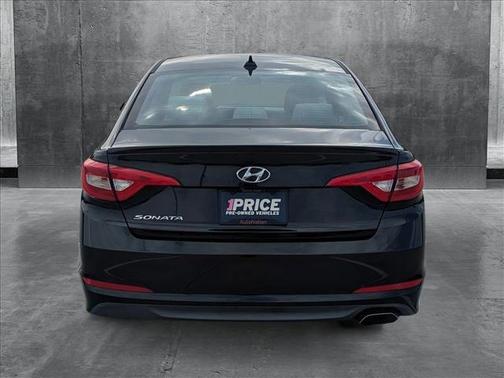 2017 Hyundai SONATA SE