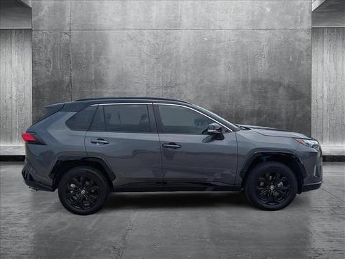 2023 Toyota RAV4 Hybrid SE