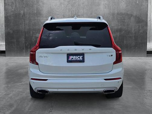 2019 Volvo XC90 T6 Momentum
