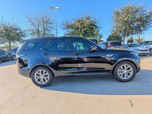 2020 Land Rover Discovery SE