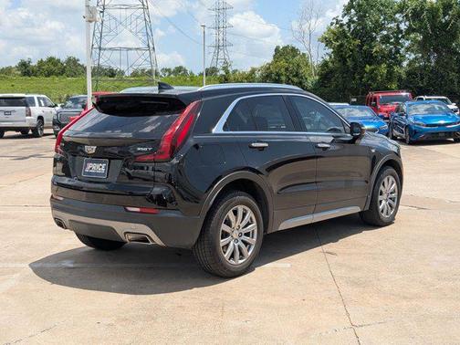 2021 Cadillac XT4 Premium Luxury