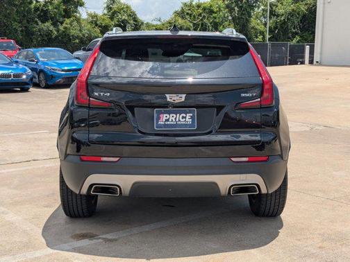 2021 Cadillac XT4 Premium Luxury