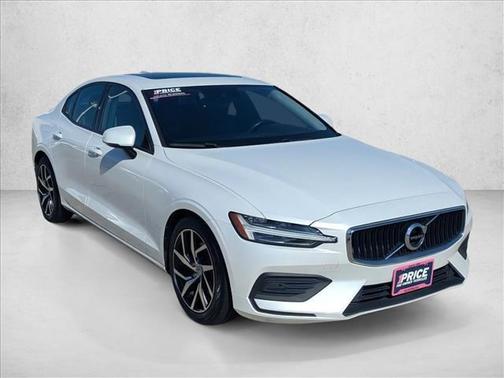 2020 Volvo S60 T5 Momentum