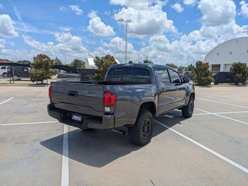 2022 Toyota Tacoma SR
