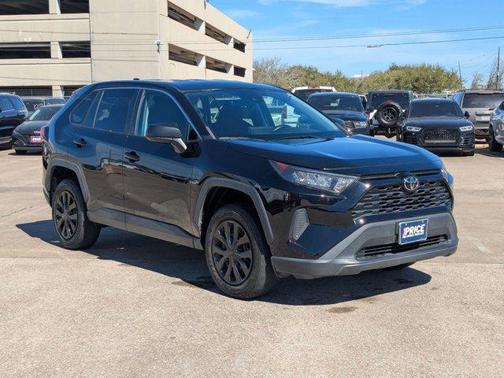 2022 Toyota RAV4 LE