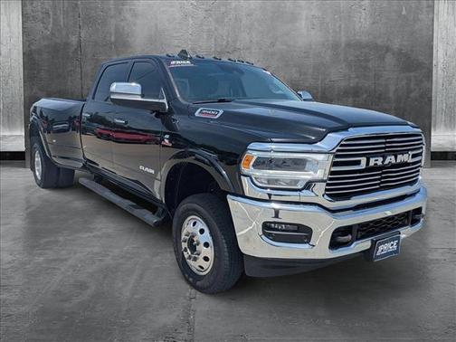 2020 RAM 3500 Laramie Crew Cab 4x4 8' Box