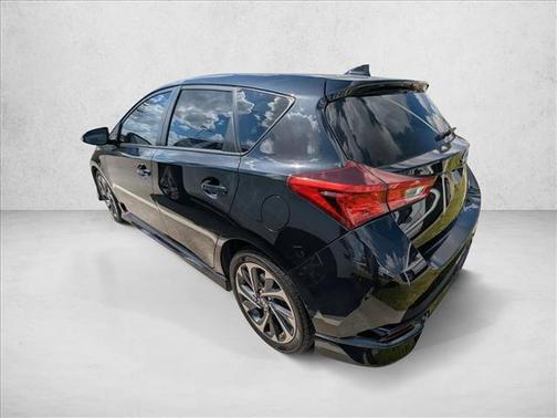2016 Scion iM 5dr HB Man