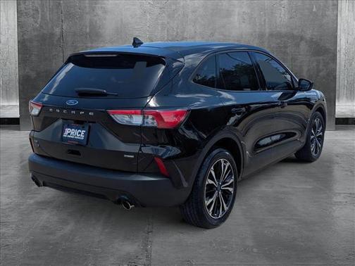 2021 Ford Escape SE