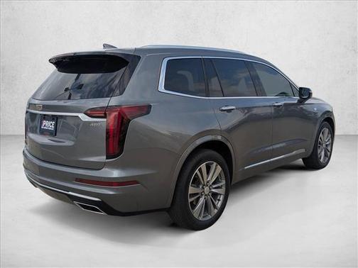 2022 Cadillac XT6 Premium Luxury FWD