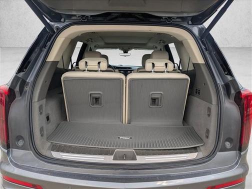 2022 Cadillac XT6 Premium Luxury FWD