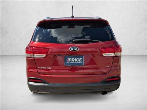 2018 Kia Sorento LX