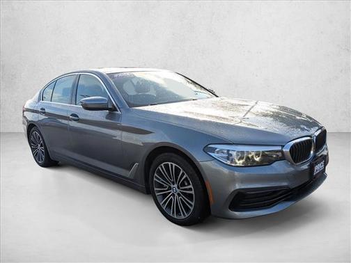 2019 BMW 530 530i