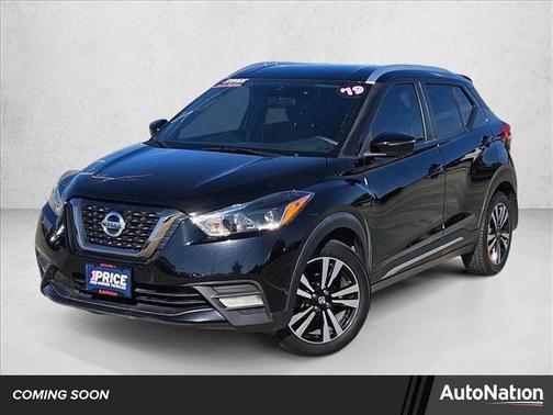 2019 Nissan Kicks SR