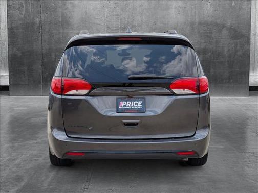 2019 Chrysler Pacifica Touring L