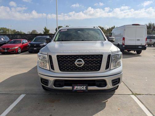 2019 Nissan Titan SV