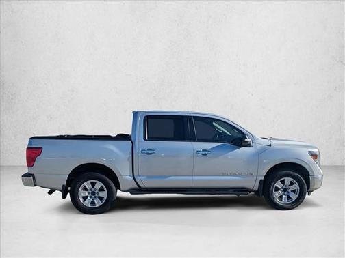 2019 Nissan Titan SV