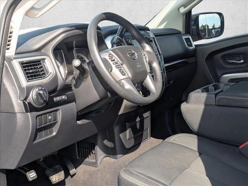 2019 Nissan Titan SV