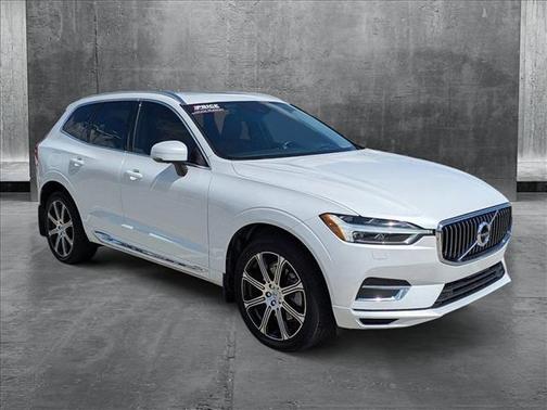 2020 Volvo XC60 Recharge Plug-In Hybrid T8 Inscription