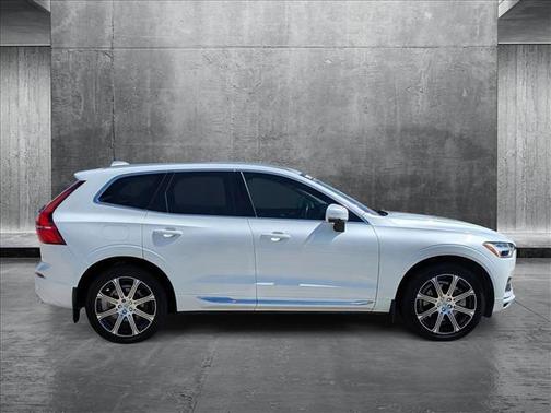 2020 Volvo XC60 Recharge Plug-In Hybrid T8 Inscription