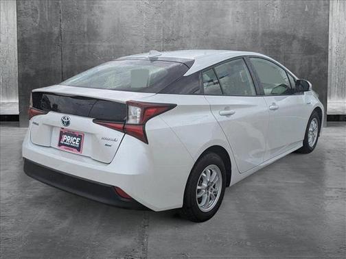 2022 Toyota Prius L