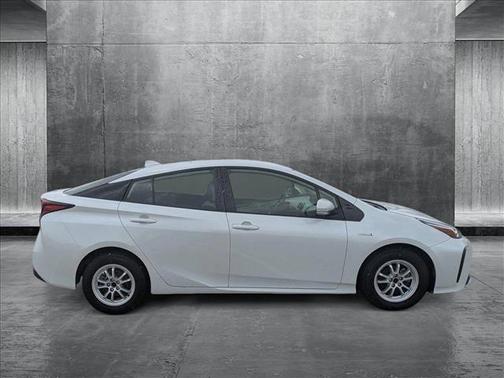 2022 Toyota Prius L